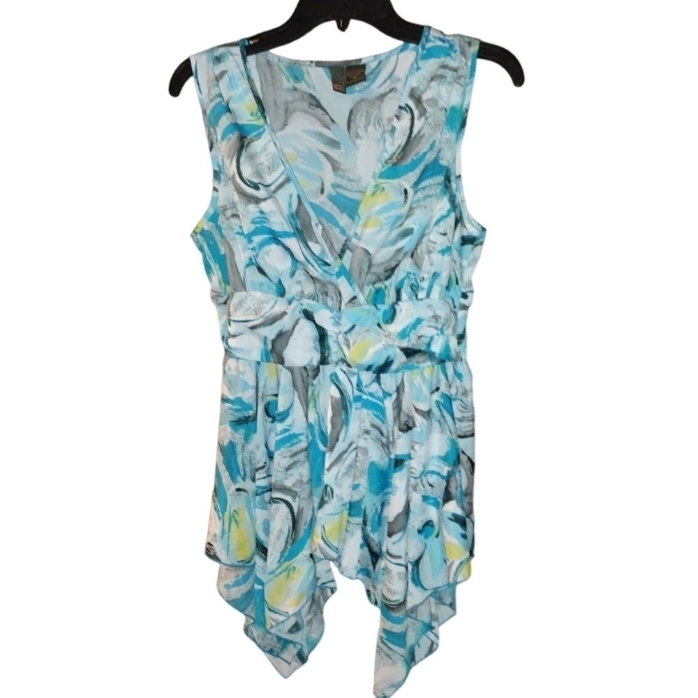 Sere Nade Hi Low Tunic with Back Smocking Size Medium.